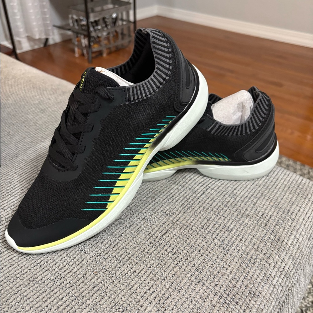 Vionic Embolden Women’s Knit Sneaker Size 8 NIB